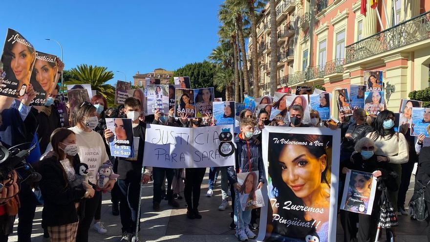 Clamor en Murcia para exigir &quot;Justicia para Sara&quot;, la víctima de la lipoescultura mortal
