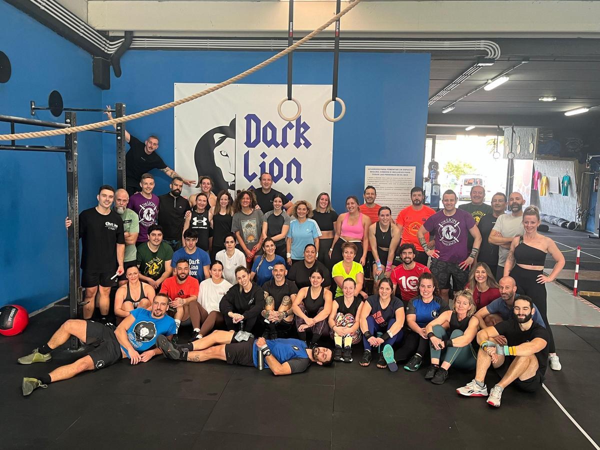Foto de grupo de Dark Lion Academy