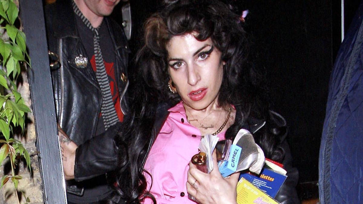 Amy Winehouse dejará los escenarios en septiembre
