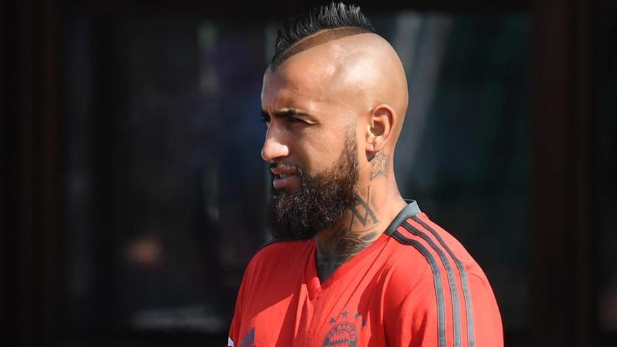 Arturo Vidal deja la concentración del Bayern