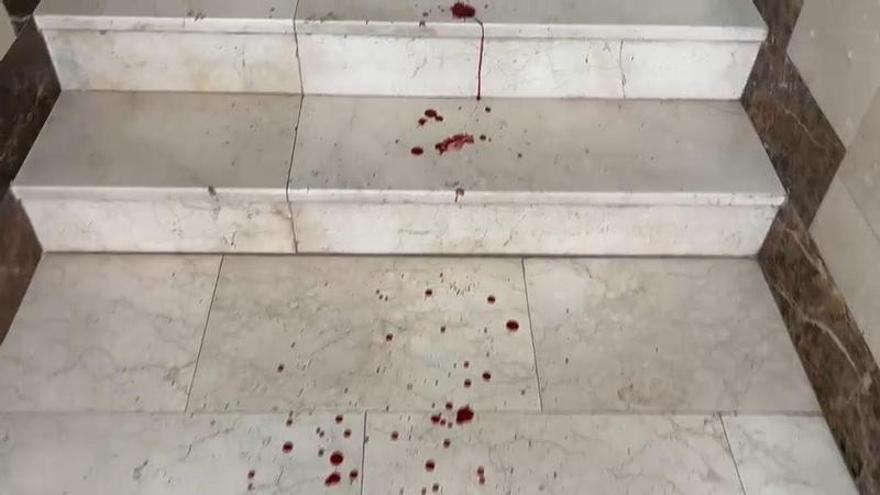 AGRESIÓN MACHISTA ZARAGOZA | Un hombre de 37 años cose a puñaladas a su expareja de 60 años en un piso de Las Fuentes