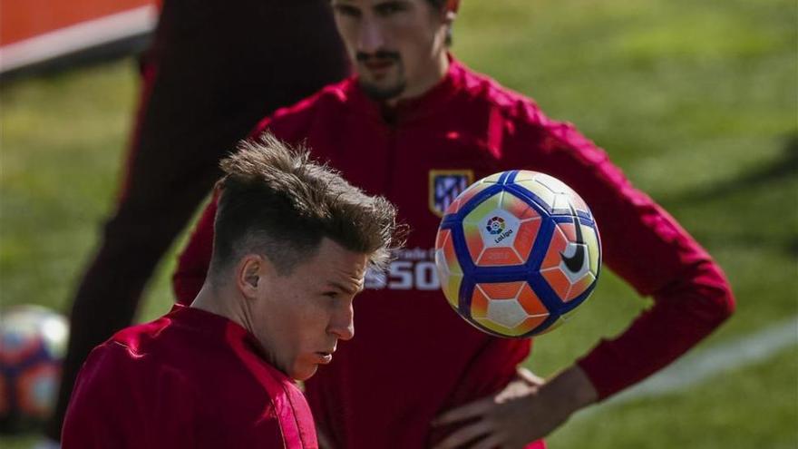 Gameiro sigue sin entrenarse con el grupo a dos días del derbi