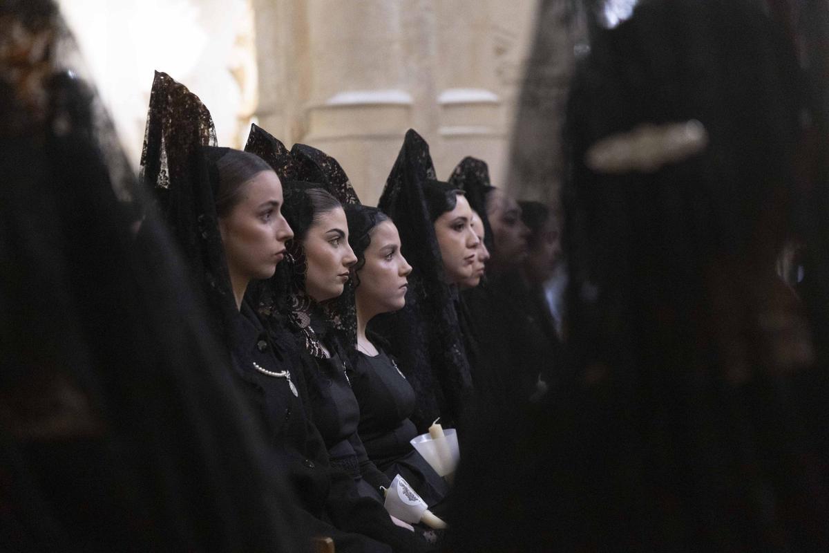 Semana Santa en Alicante 2026: Procesión de la Real y Muy Ilustre Cofradía de Nuestra Señora de la Soledad