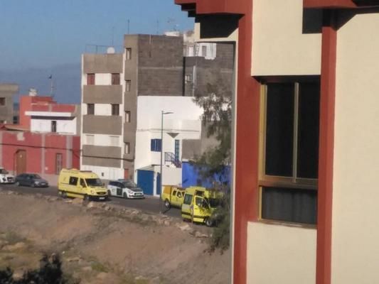 Una avioneta ameriza de emergencia en la playa de El Altillo