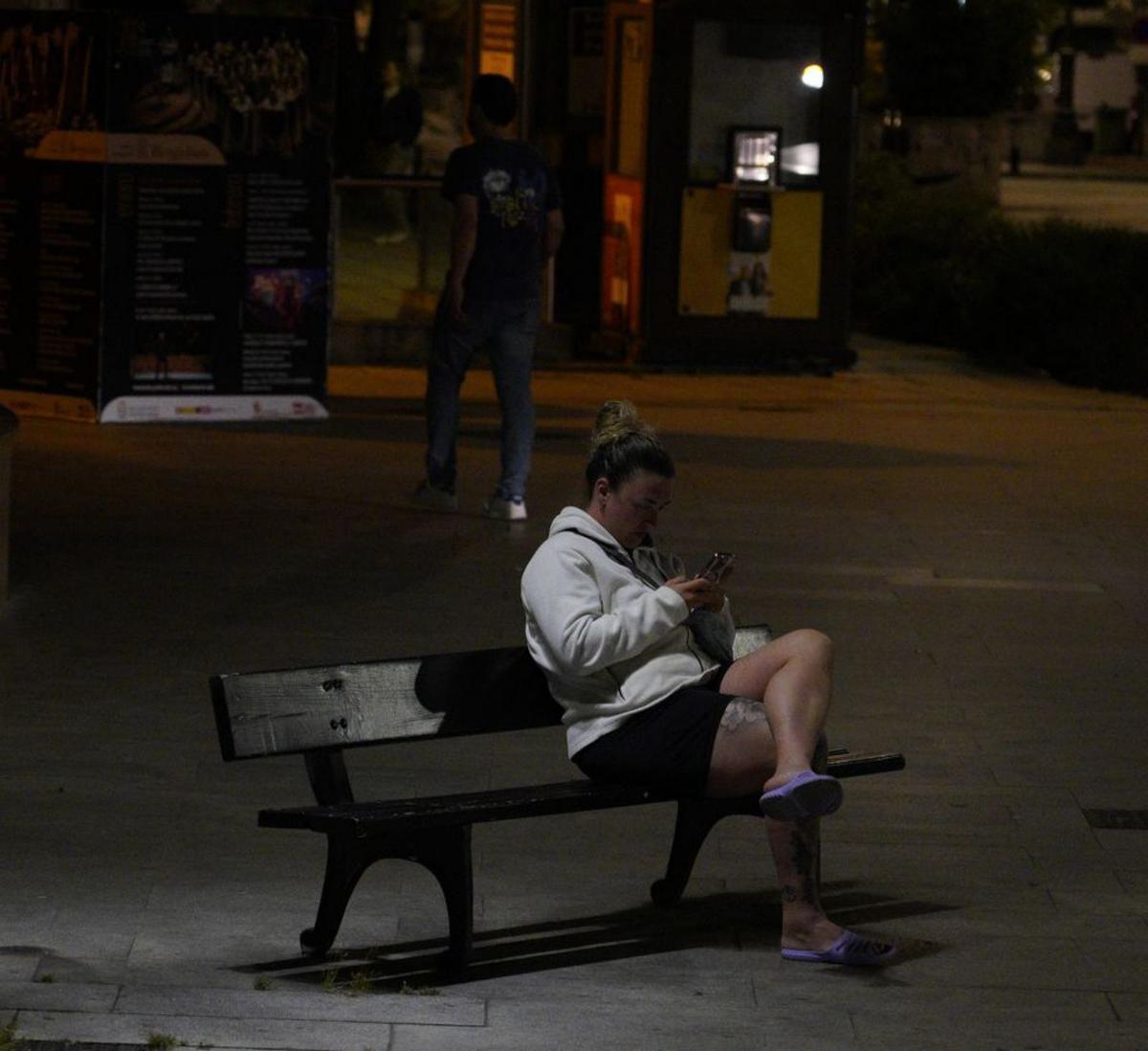 Noche a oscuras en algunas zonas de la ciudad de Ponferrada.