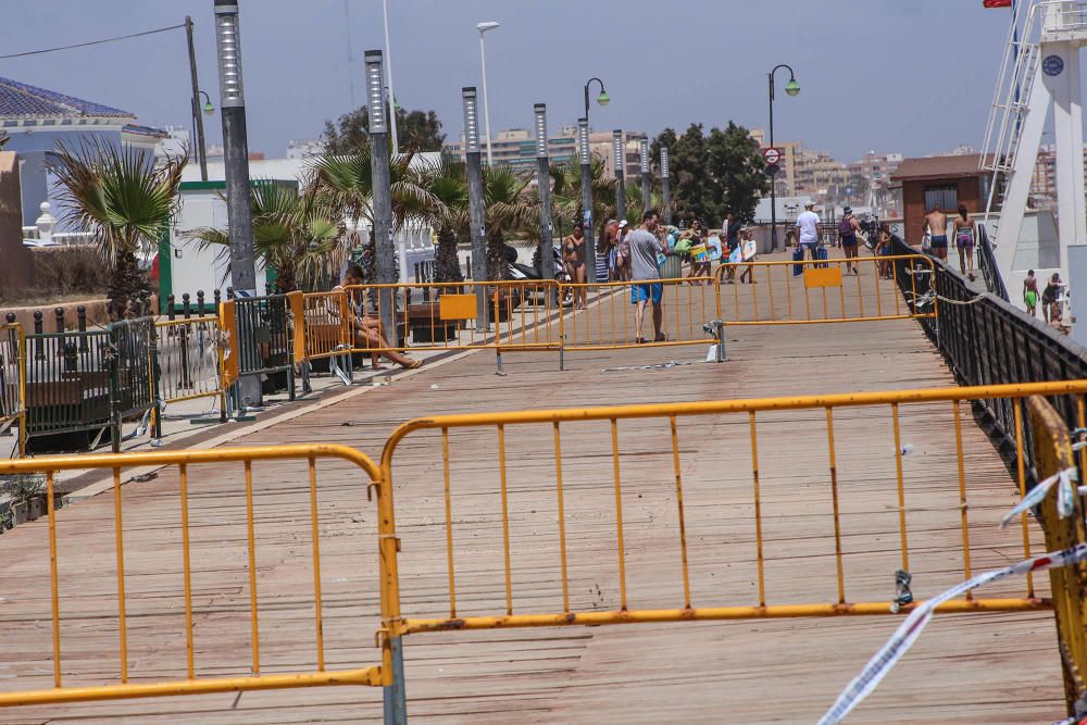 Daños sin reparar en el Paseo de La Mata