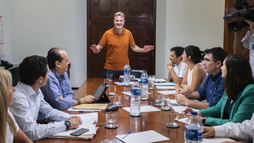 Grezzi, en una reunión del consejo de la EMT.