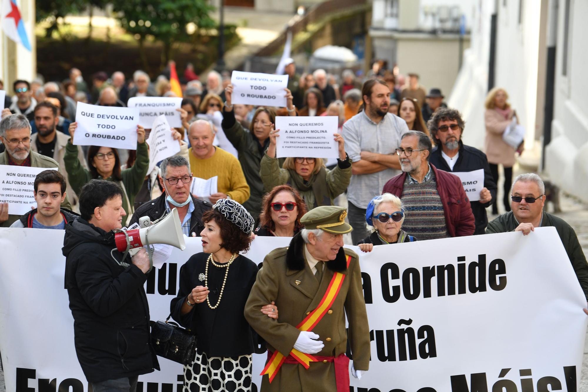 III Marcha Cívica hacia la Casa Cornide para pedir la devolución del inmueble