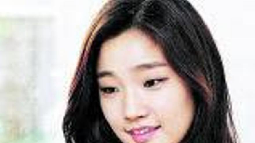 La actriz Park So-Dam.