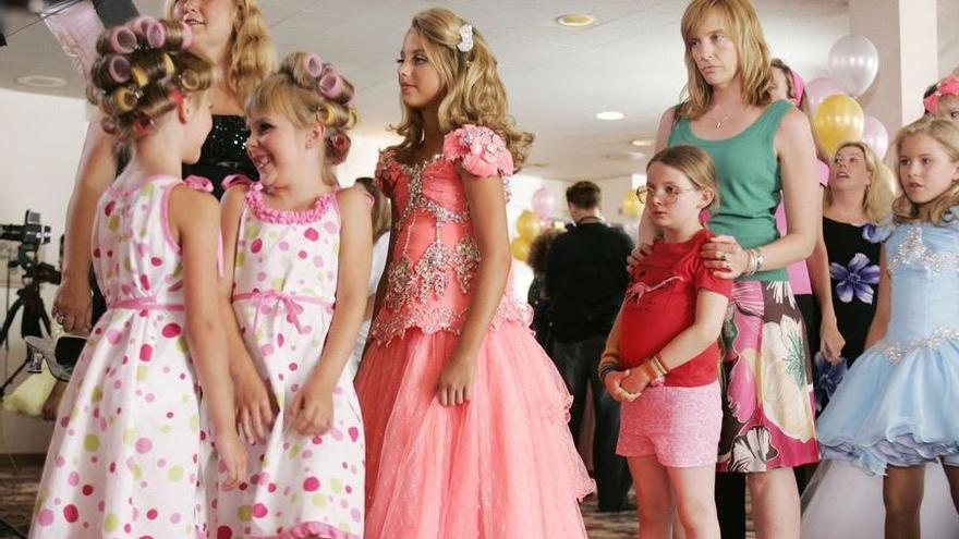 Imagen de la película &#039;Pequeña Miss Sunshine&#039; (2006), que critica los concursos de belleza infantiles.