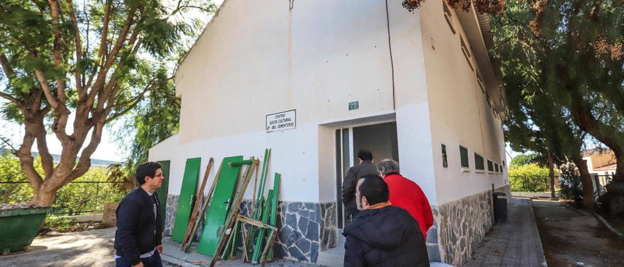 El Museo de la Naturaleza ocupará las instalaciones del antiguo Centro Sociocultural del barrio del Cementerio.