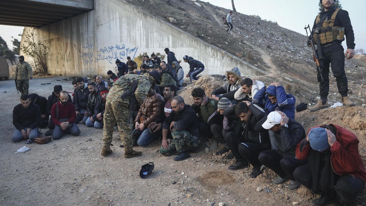 Los rebeldes sirios exhiben el control total de la ciudad de Homs.
