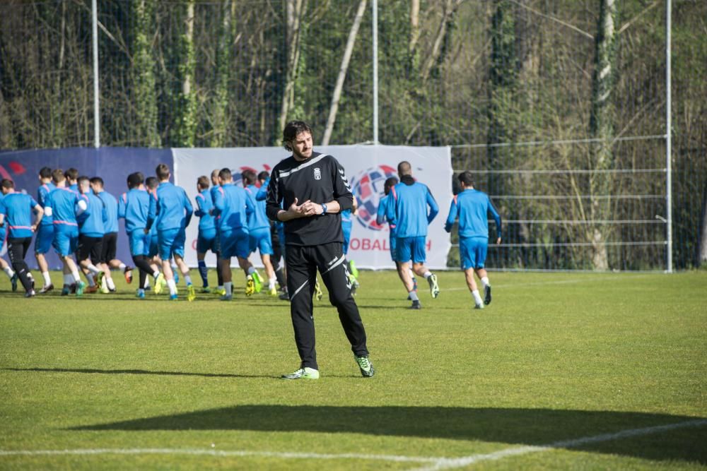 Generelo dirige su primer entrenamiento del Real Oviedo