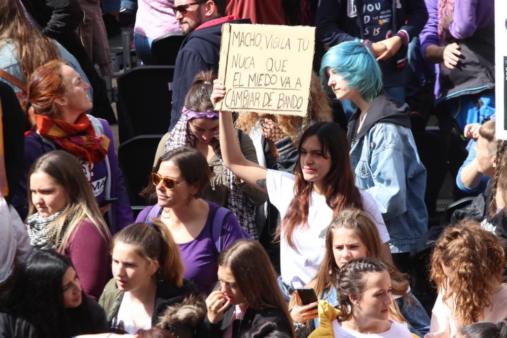 Concentración del 8-M en la plaza de la Constitución.