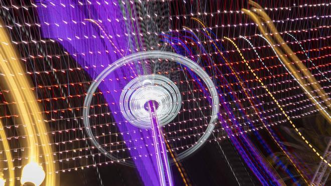 Encendido de la iluminación de Navidad en el puerto de Barcelona