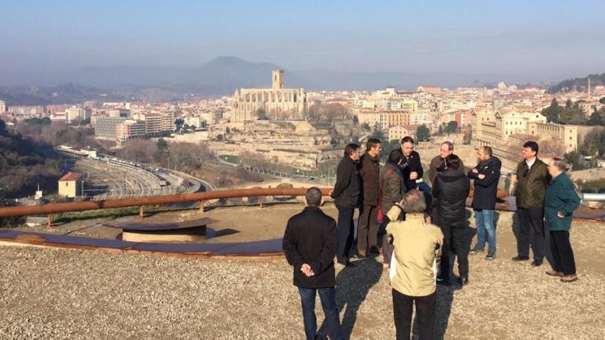 Un espectacular mirador de Manresa a la Balconada