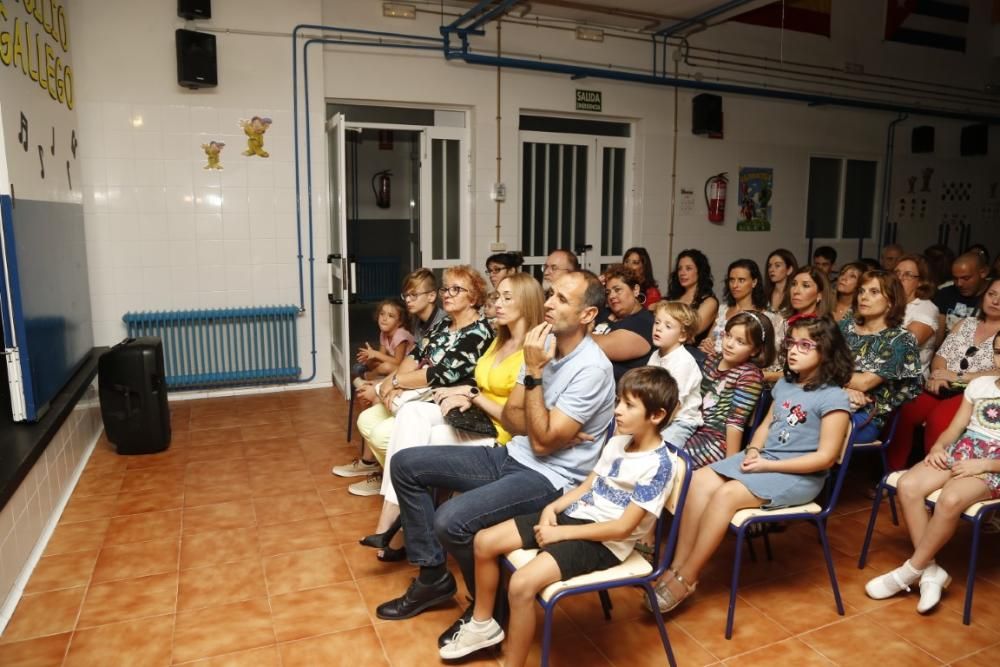 El Colegio Público Cuba renueva su biblioteca bajo el nombre de "Cecilio Gallego", padre de alumno e impulsor de las actividades del centro en sus inicios