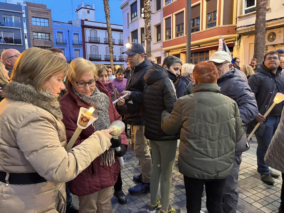 La multitudinaria bajada del Cristo del Mar de Benicarló, en imágénes/image00011