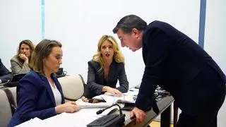 El PP divide sus esfuerzos para 'atornillar' a Sánchez con el 'caso Koldo' y retomar el ataque contra la amnistía