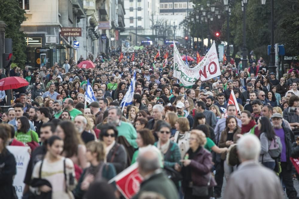 Manifestación contra la LOMCE en Oviedo