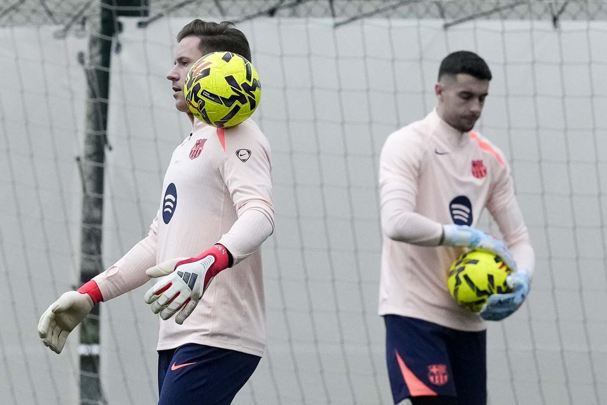Joan Garcia y Marc Andre Ter Stegen, en la sesión  de este sábado.