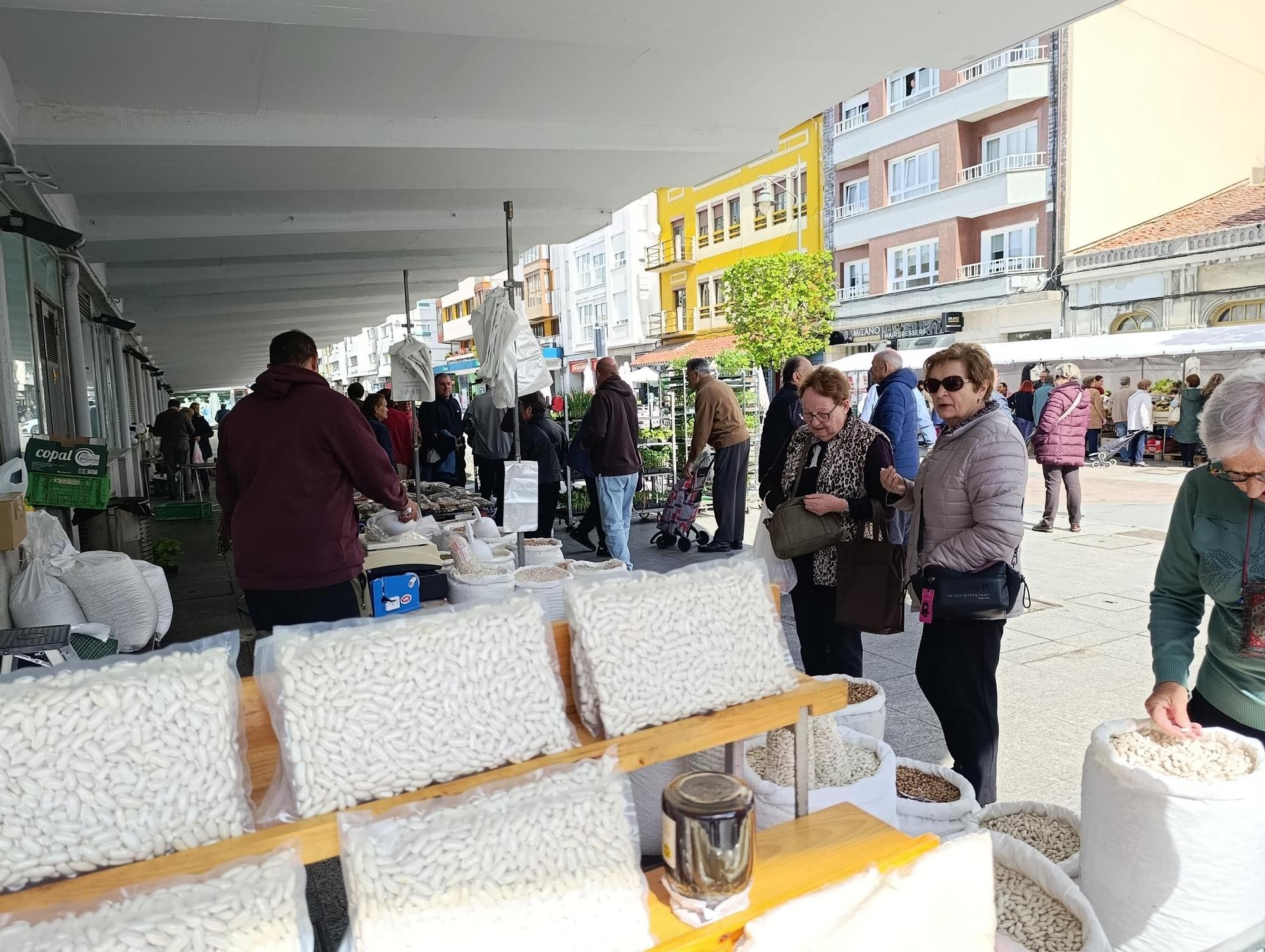 El mercado de alimentación de la Pola pide refugio