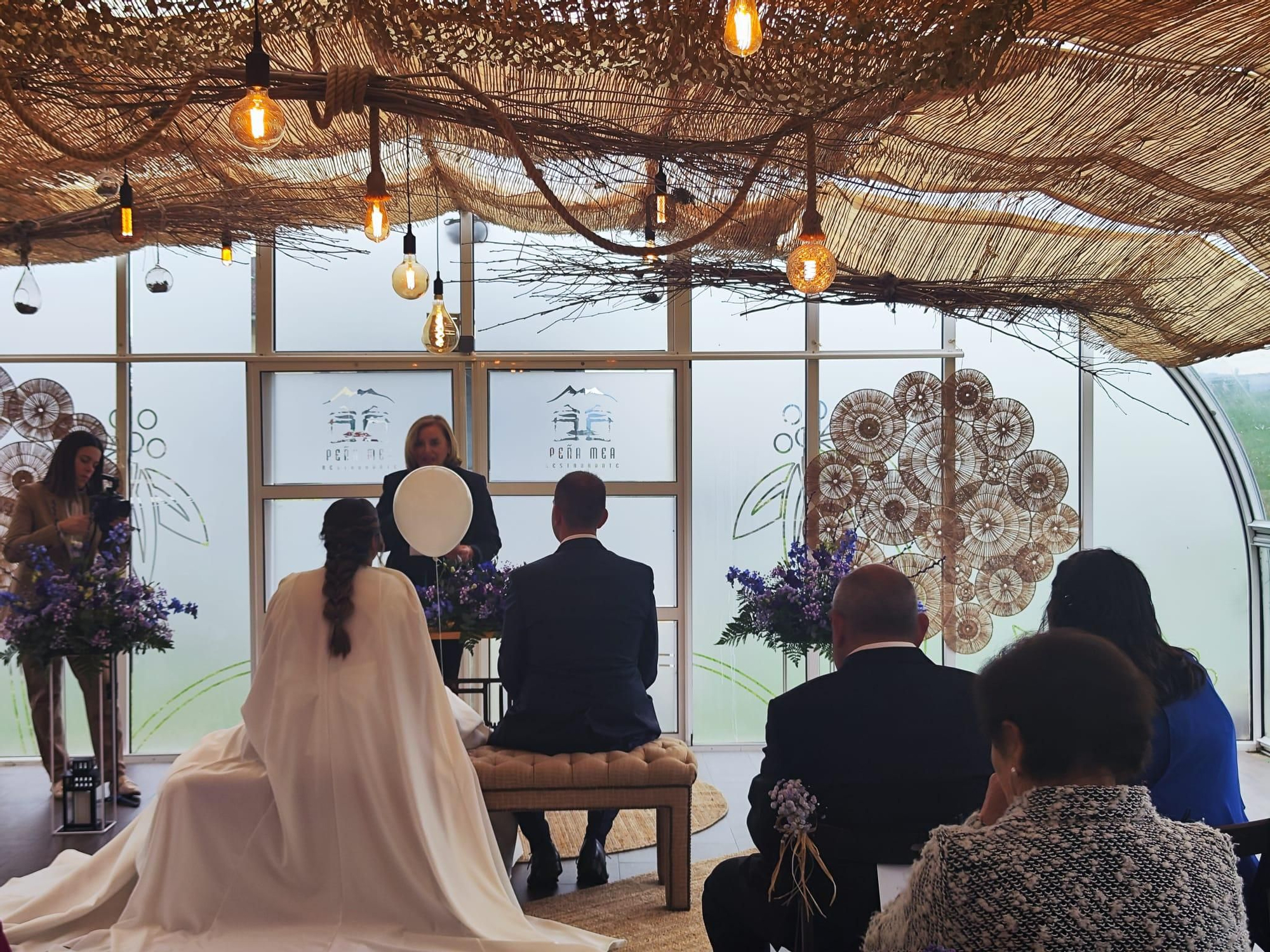 La boda de María y Adrián, en imágenes