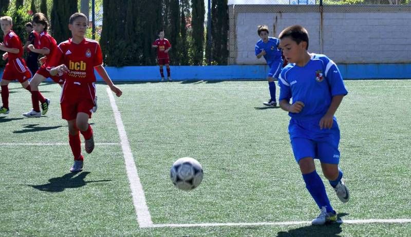 Fútbol: Amistad - Actur Pablo Iglesias (Benjamín Final)