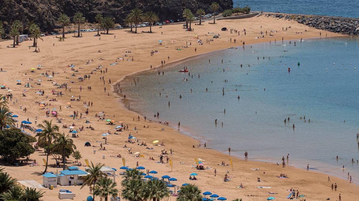 Playa de Las Teresitas.