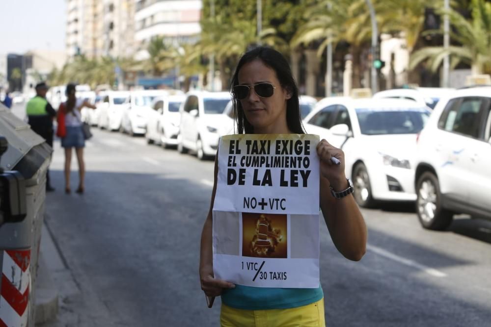 Huelga de taxistas en Alicante