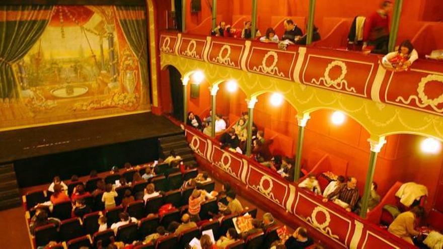 Interior del Centre Teatral Escalante de Valencia, que cumple 30 años de existencia.