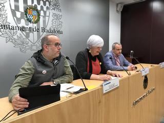 La alcaldesa de Badalona pierde la cuestión de confianza y pende de un hipotético pacto de  PSC, PP y C's