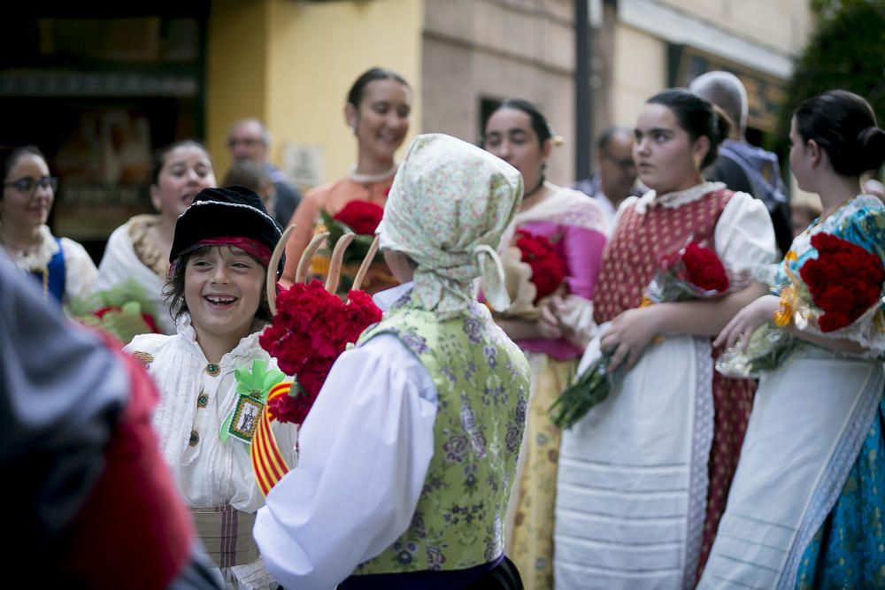 Miles de vileros veneran a Santa Marta