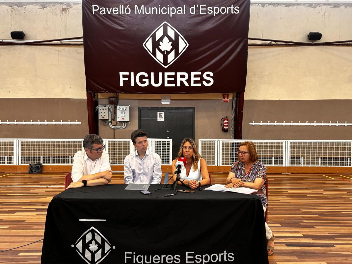 Una imatge de la presentació en el poliesportiu Rafel Mora.