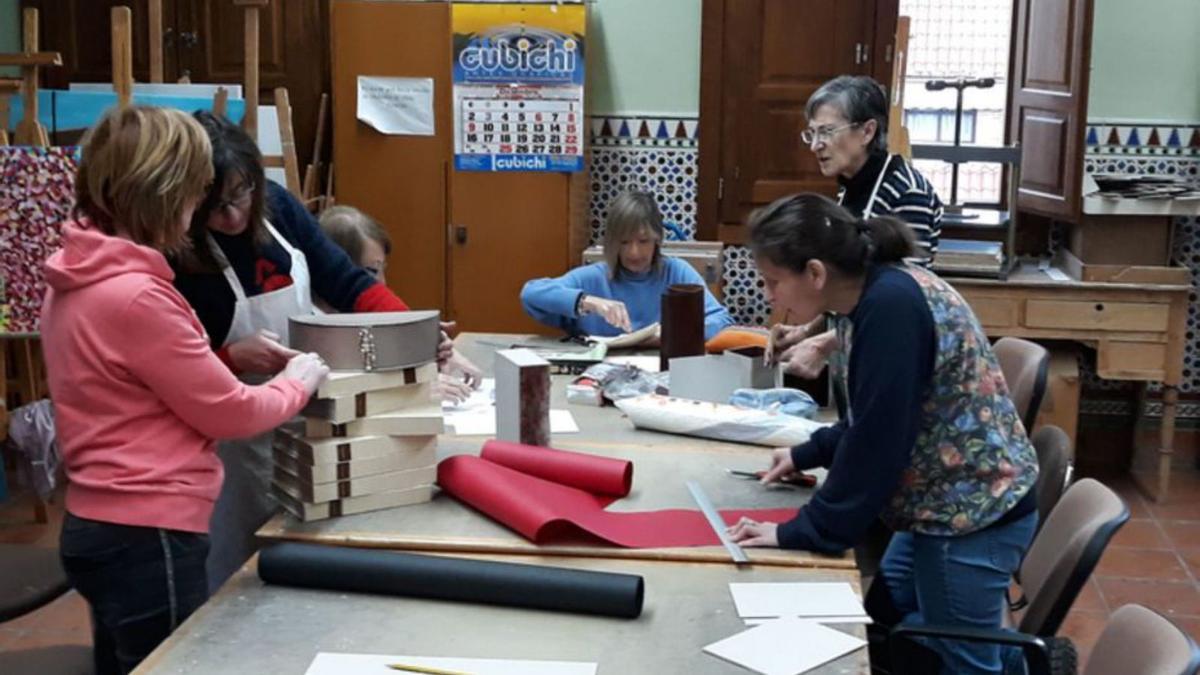 Taller de encuadernación de Benavente en una edición anterior. | E. P.