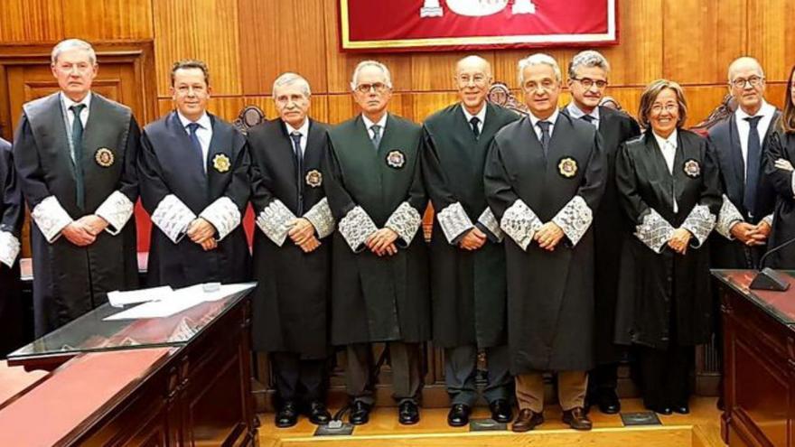 Distinciones a jueces del TSJA