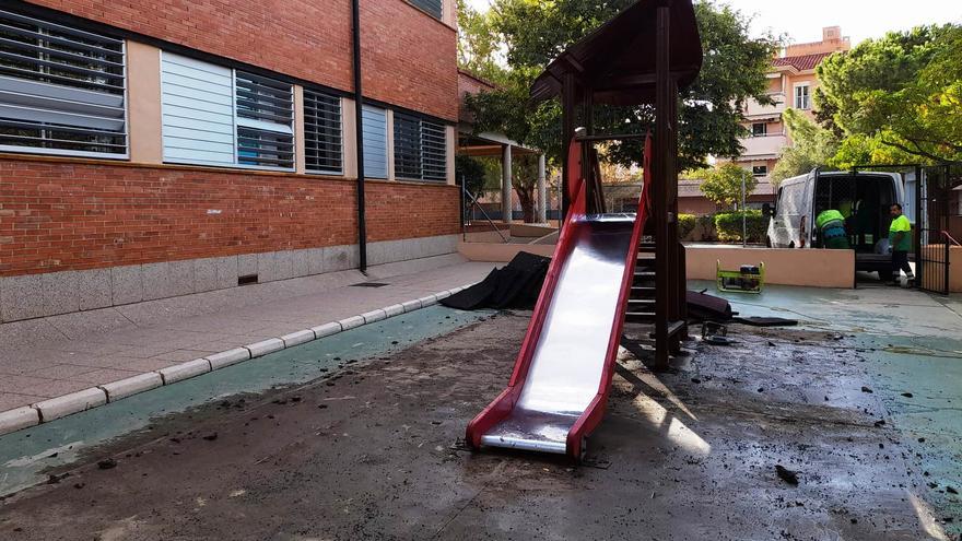 Los patios de los colegios de Palma estrenarán zonas de juego más seguras y accesibles