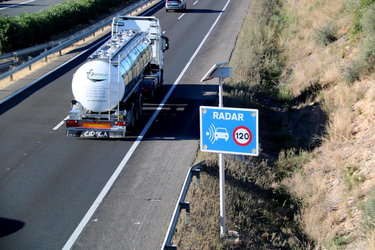 Entra en vigor el nou límit de velocitat a l’AP-7 de 100 per hora entre Granollers i el Papiol