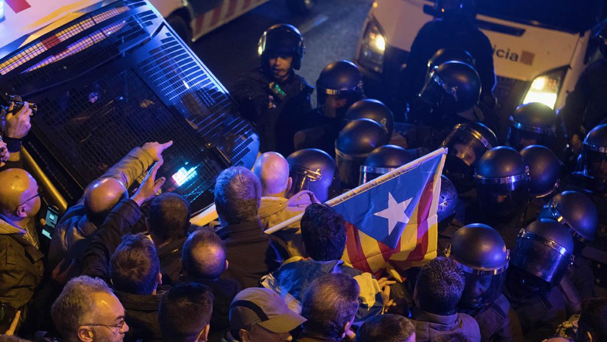 Al menos 24 heridos en la protesta de Barcelona.