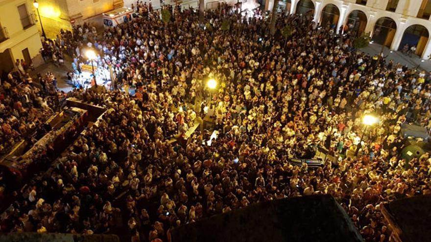 Concierto de La Guardia en  la  Noche en Blanco de Velez Málaga 2018.