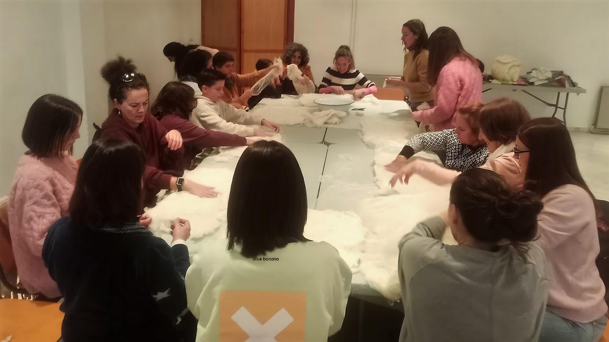 Taller de elaboración de fieltro