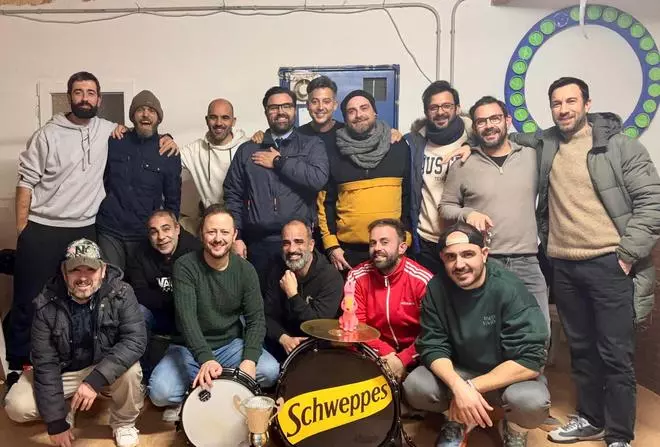 Una década de experiencia y un tipo para jugar al doble sentido: 'Valentín, entrenador infantil'