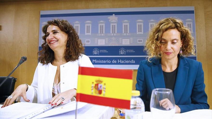 El Gobierno relaja el déficit de las autonomías con la oposición del PP