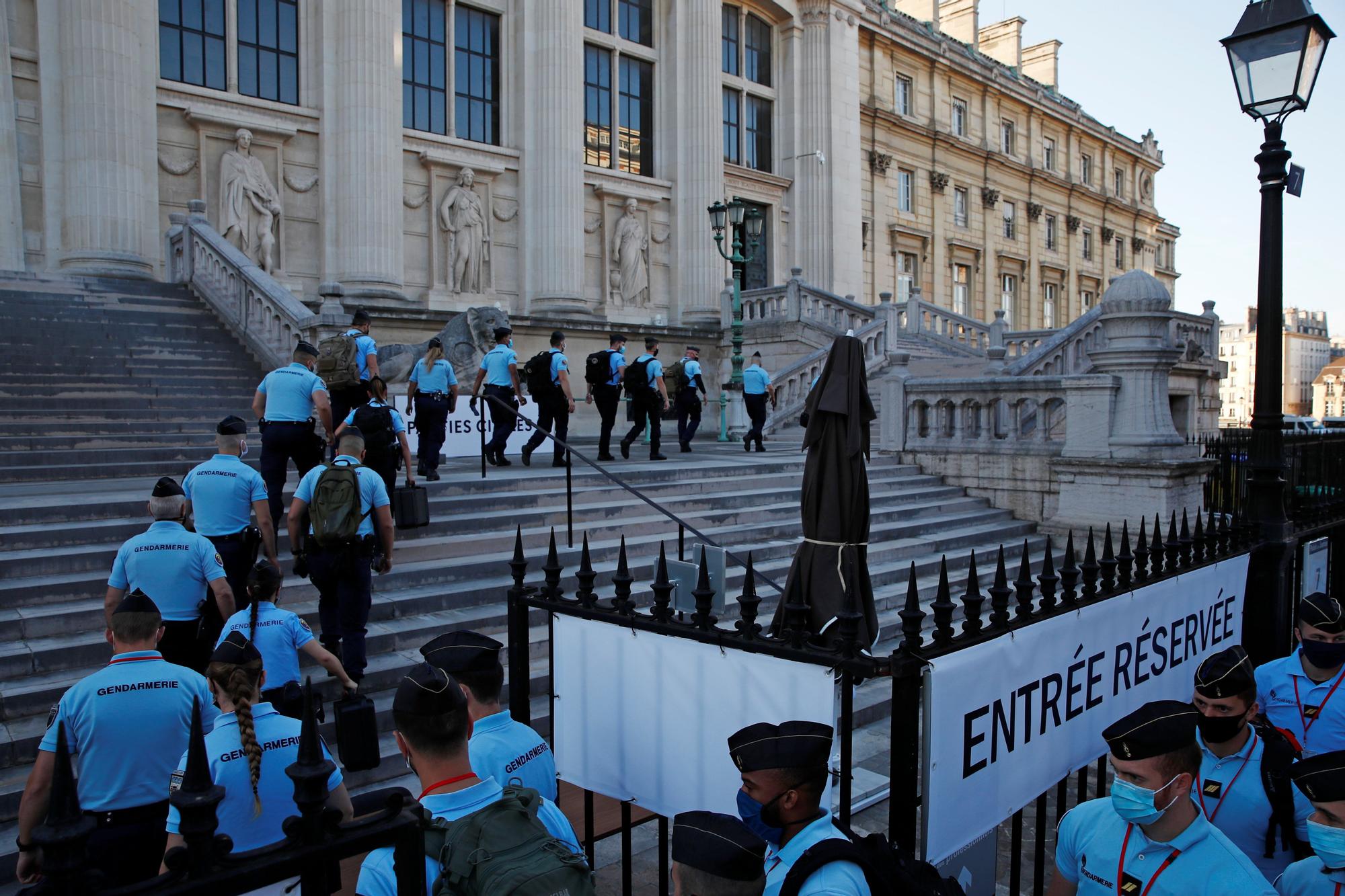 Grandes medidas de seguridad en el juicio por los atentados de París