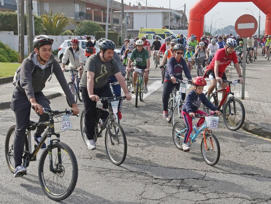 Más de 300 ciclistas ruedan por Nigrán