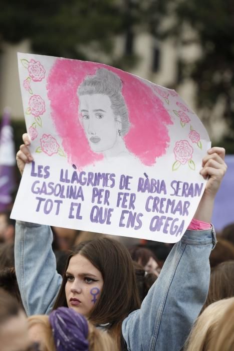 Manifestación del Día de la Mujer en las calles de València