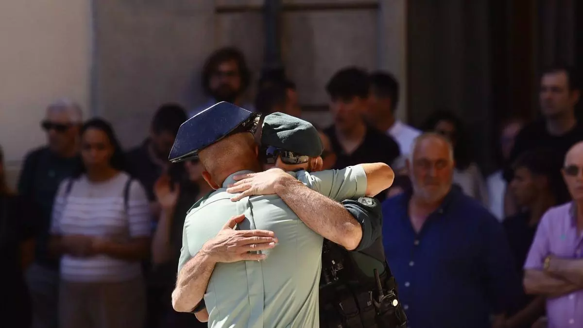 VÍDEO: Funeral por la Guardia Civil asesinada en Llanes