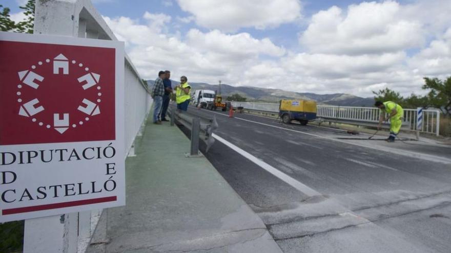 Diputación aporta 2,2 millones a mejorar su red de carreteras