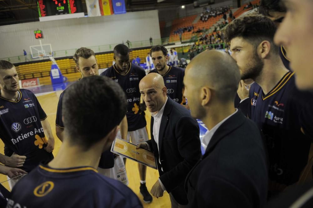 Tercer partido del play-off de ascenso a ACB entre el Orense y el Oviedo Baloncesto