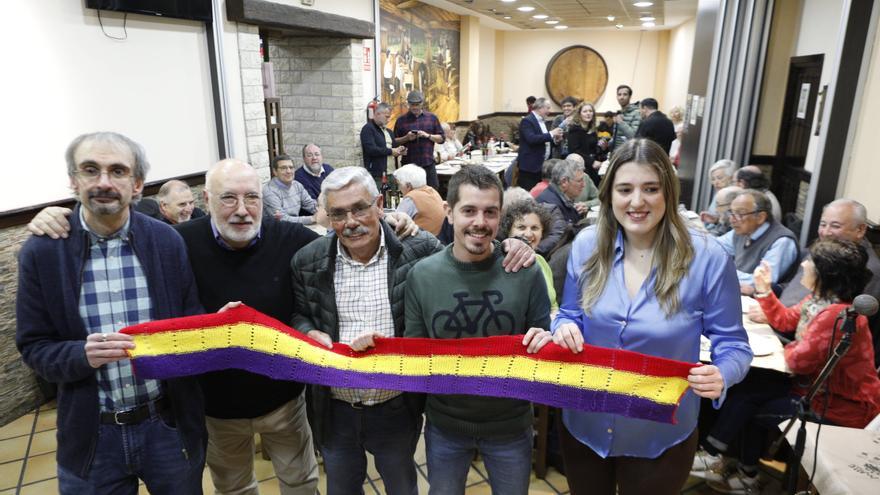 Los candidatos de izquierda a la Alcaldía de Gijón reivindican la II República: &quot;Fue un ejemplo de democracia&quot;